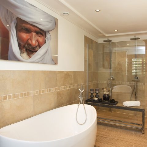 Luxurious haven of peace with tropical surprise