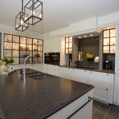Renovation contemporary home