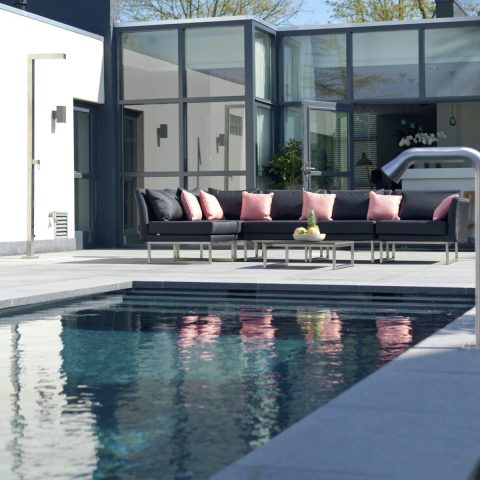 Luxurious outdoor pool