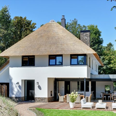 Modern villa Zeeland
