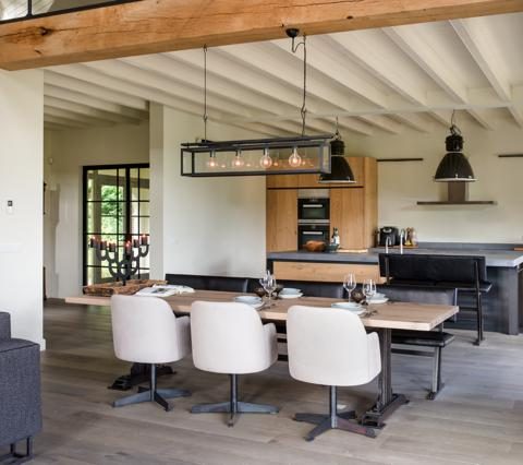 From ruin to beautiful interior country style