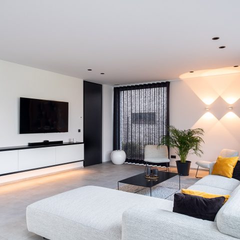 Doors in modern villa in collaboration with NANO architects
