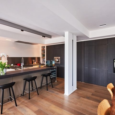 Black and white are the basis for contemporary interior design