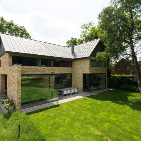 Modern square farmhouse with Dress Wall