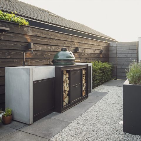 Luxury outdoor kitchen Leiden