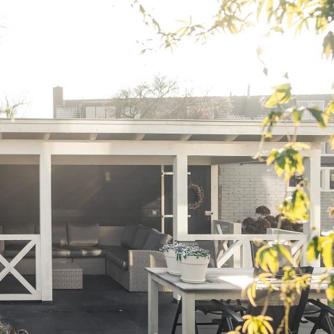 Garden room with fireplace