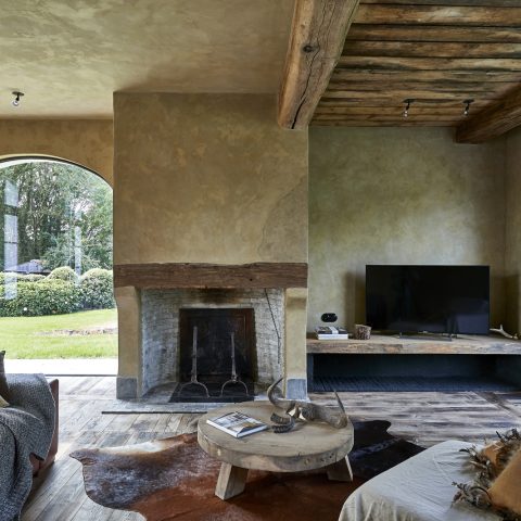 Authentic new construction farmhouse in Meulebeke