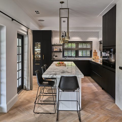 Design Custom Interior