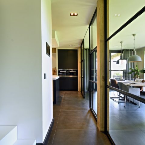 Villa with allure and oak accents in Nuland