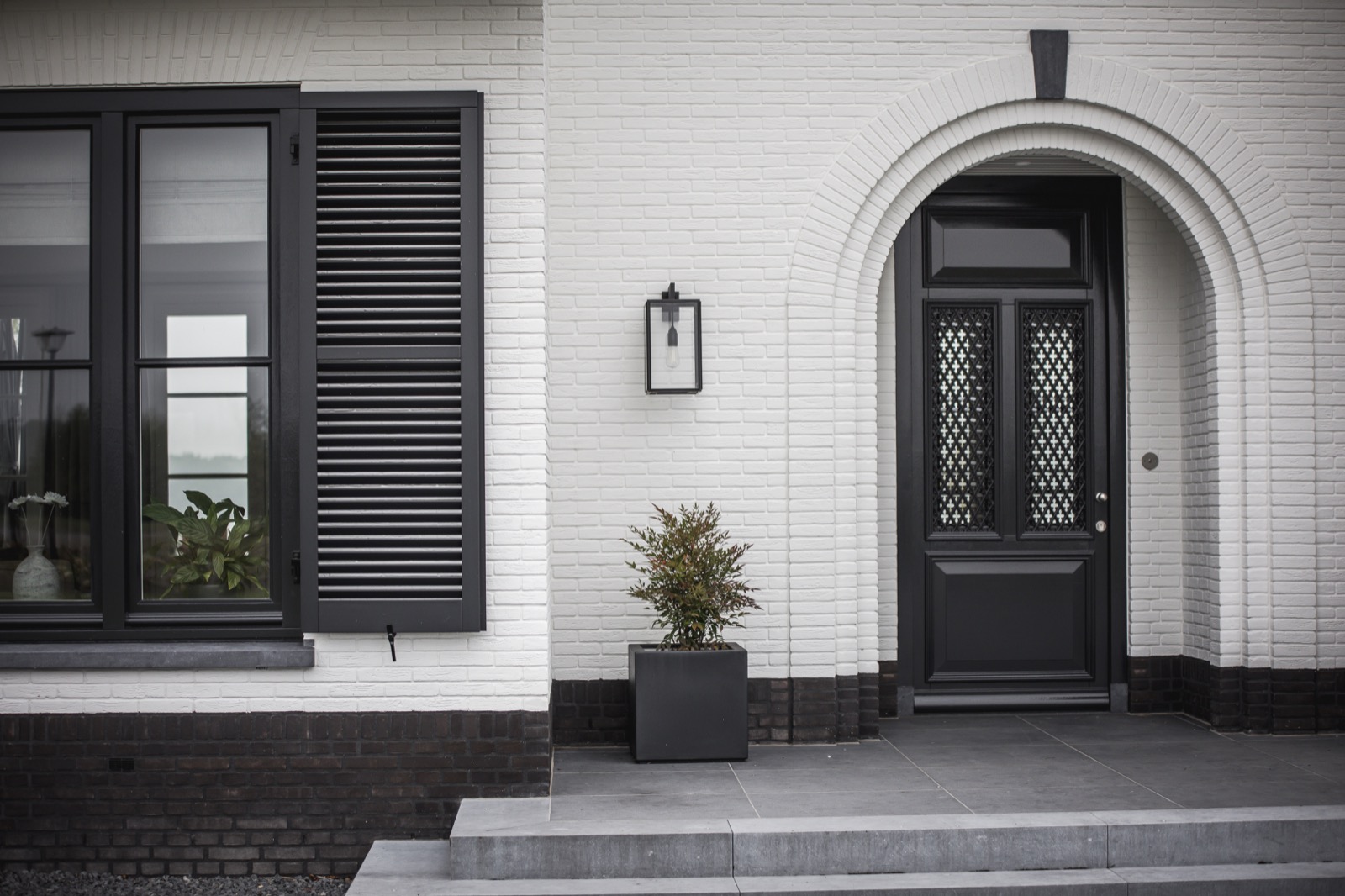 luxe woningen,Home Decor,Shutter,Window,Curtain,Door,Window Shade,Architecture,Building,Interior Design,Brick, Luxury, Design, Exclusive, Modern, Custom Made, Special, Beautiful