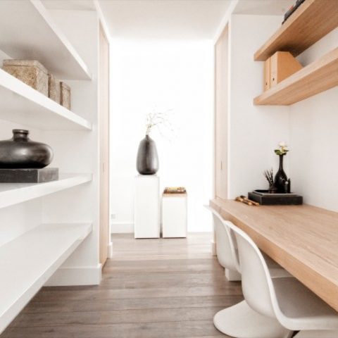 Custom kitchens and interiors: kitchen and bathroom in light oak