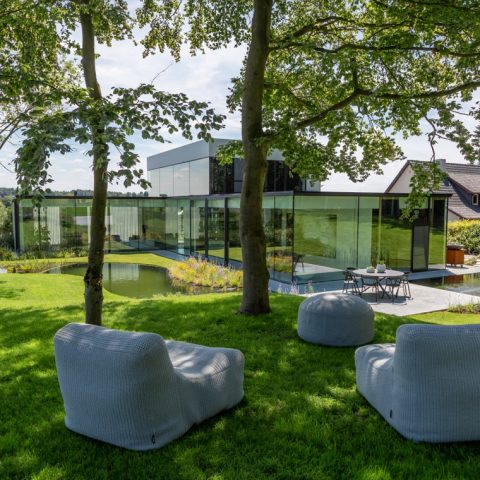 Exclusive villa garden in Herselt