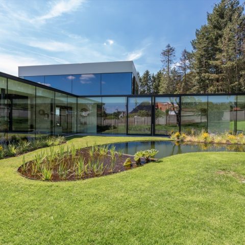 Exclusive villa garden in Herselt