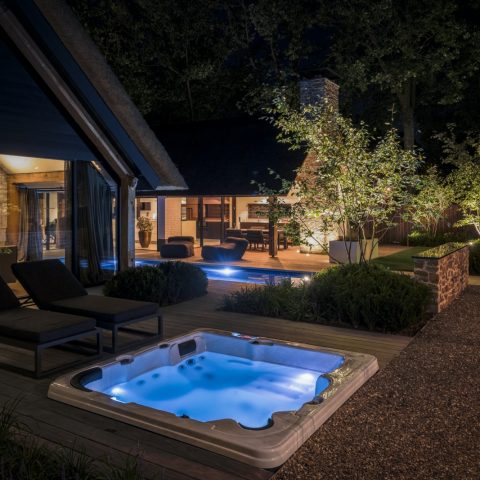 Luxurious and intimate wellness garden