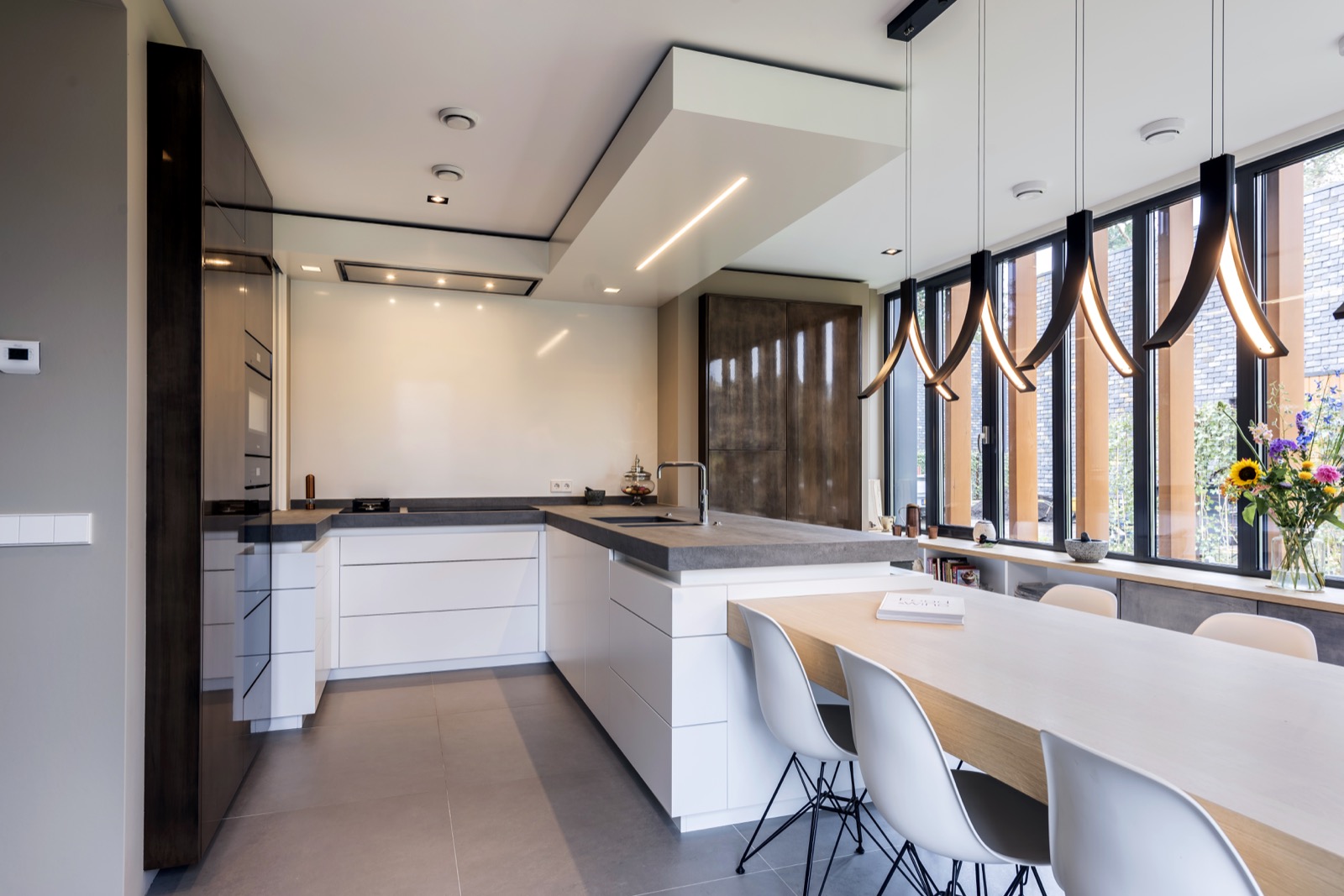 martin van essen luxe keuken,Indoors,Room,Chair,Furniture,Kitchen,Interior Design,Kitchen Island,Housing,Building,Wood, Luxury, Design, Exclusive, Modern, Custom Made, Special, Beautiful