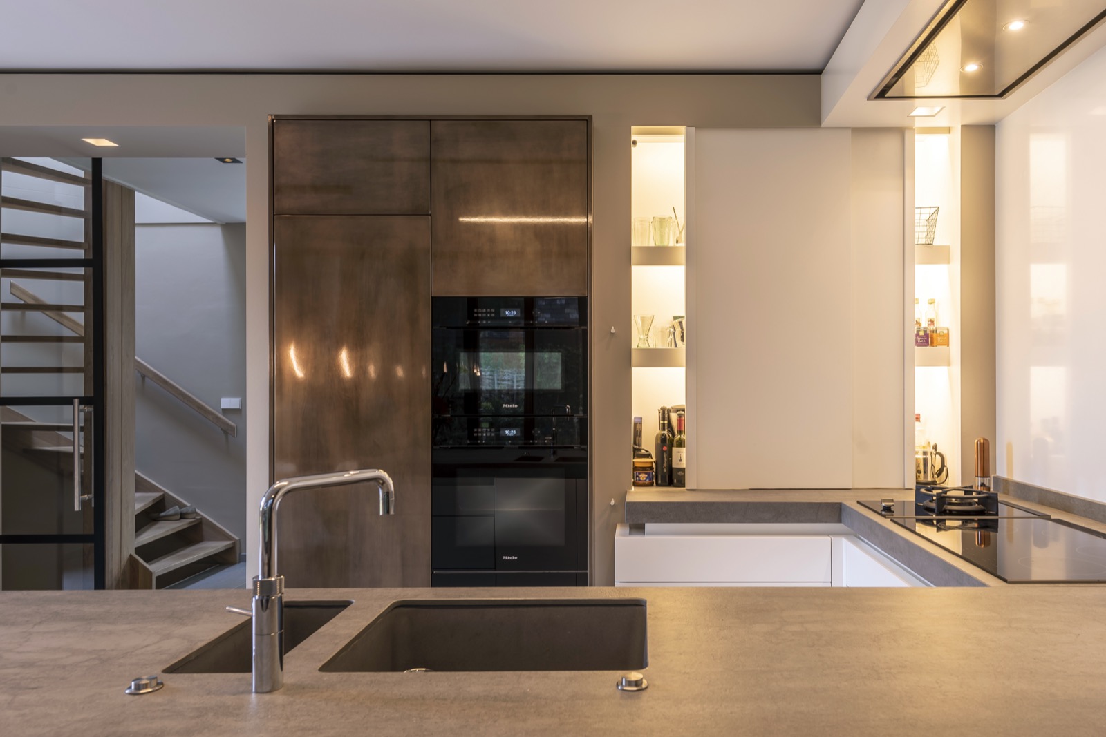 martin van essen luxe keuken,Room,Indoors,Kitchen,Interior Design,Appliance,Housing,Building,Oven,Shelf,Kitchen Island, Luxury, Design, Exclusive, Modern, Custom Made, Special, Beautiful