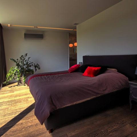 Modern villa Schoten