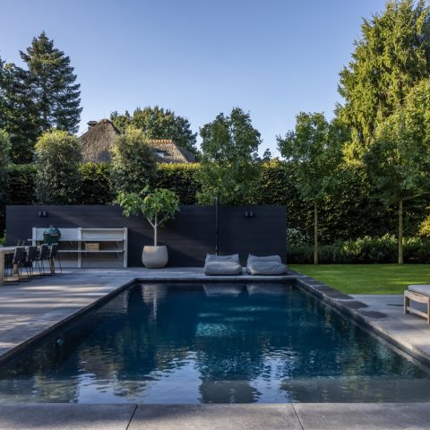 Villa with pool