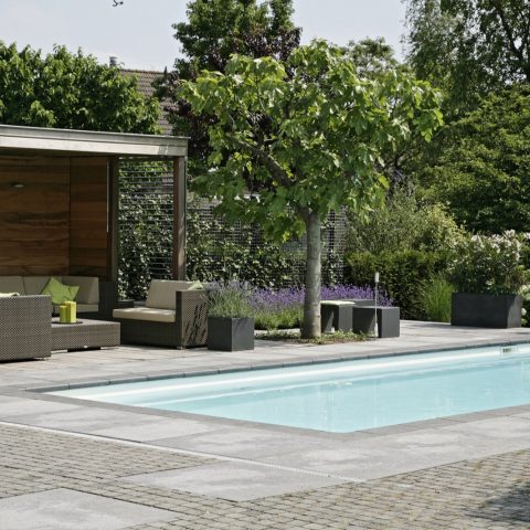 Essential outdoor pool