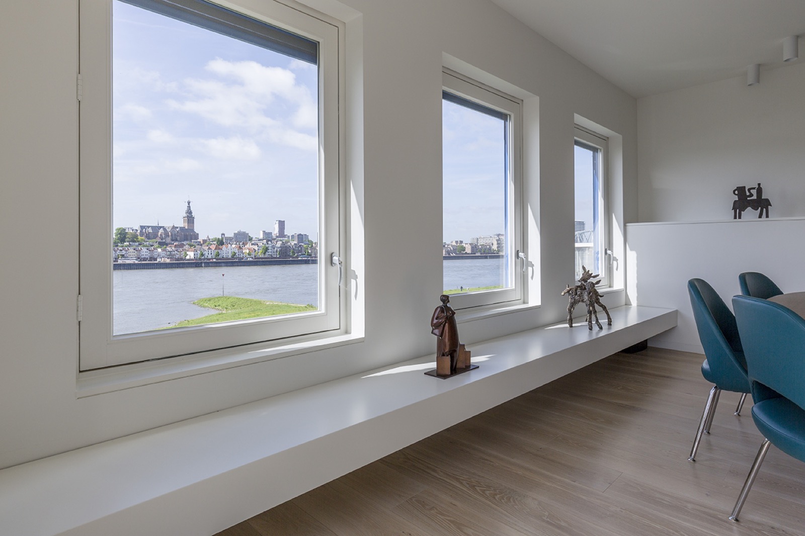 hubbers interieurmakers,Housing,Building,Indoors,Picture Window,Window,Flooring,Architecture,Floor,Corner,Room, Luxury, Design, Exclusive, Modern, Custom Made, Special, Beautiful