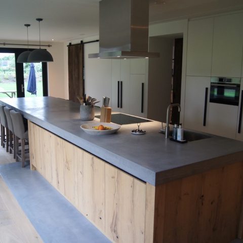 Grezzo concrete : dark grey fine concrete