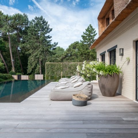Thatched villa in Knokke