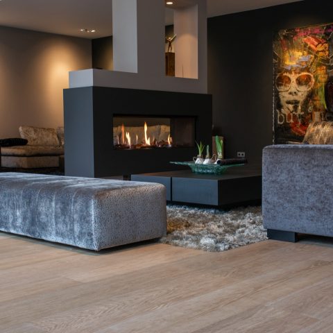 26cm wide 1-bis floor in Villa Oranjewoud