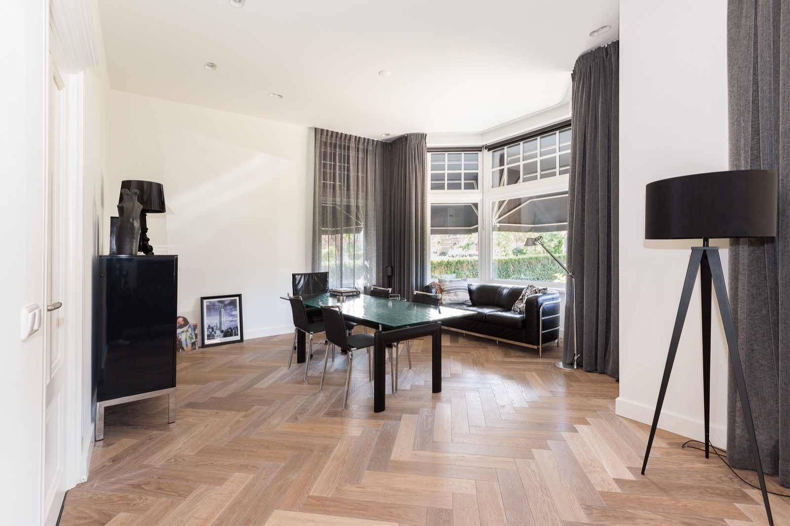 oak modern herringbone floor, black leather dining chairs with chrome legs, modern glass dining table with black legs ,Flooring,Floor,Furniture,Indoors,Housing,Wood,Chair,Table,Hardwood,Room, Luxury, Design, Exclusive, Modern, Custom Made, Special, Beautiful