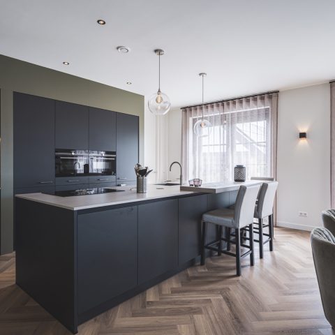 Jaren-30-woning met moderne uitstraling, Lisse