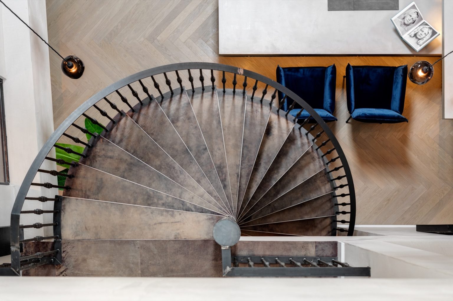 Alphenberg Flagship Store