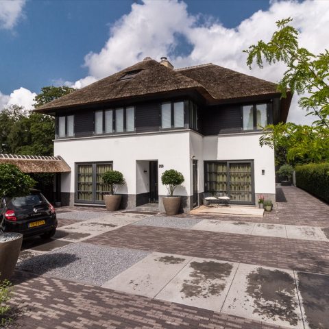 Classic modern garden in Rotterdam