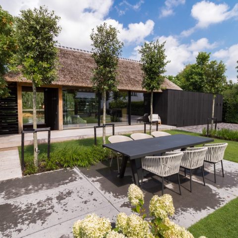 Klassieke moderne tuin te Rotterdam