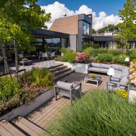 Tuin aan de rivier te Zwijndrecht