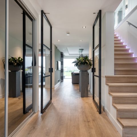 Bold contemporary villa