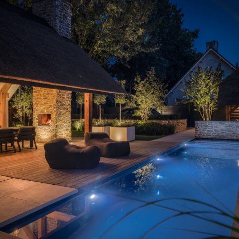 Luxe Villa met Rieten Kap