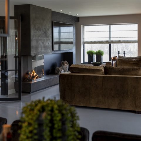 Gas fireplace in modern interior