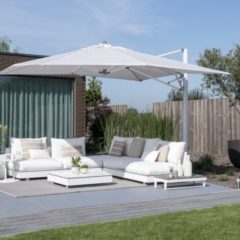 Design parasol bij loungeset