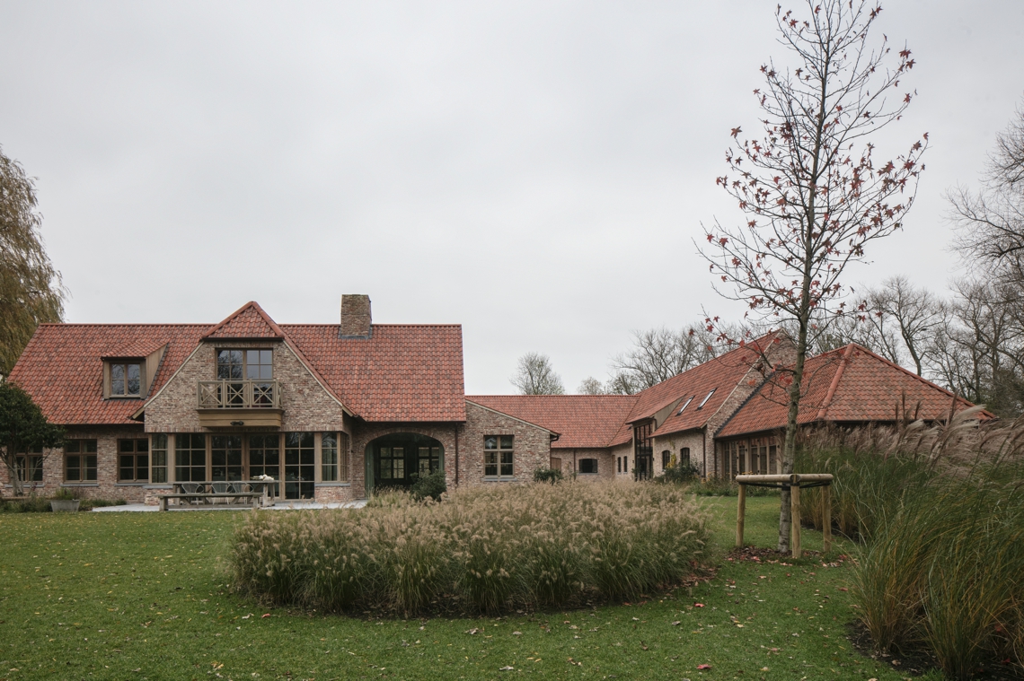 Luxury furniture in a spacious garden ,Cottage,Housing,Building,House,Grass,Plant,Roof,Villa,Mansion,Urban, Luxury, Design, Exclusive, Modern, Custom Made, Special, Beautiful