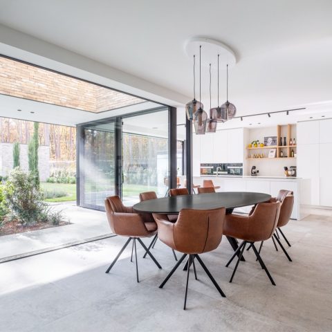 Luxe woonhuis met steellook deuren