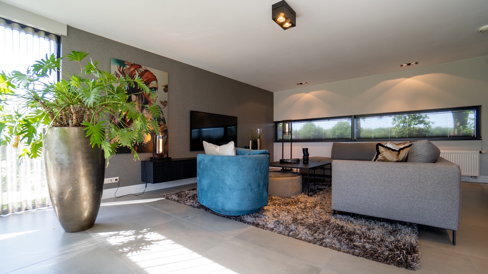 Luxe woonkamer met design meubelen ,Furniture,Indoors,Lobby,Room,Housing,Building,Living Room,Interior Design,Table,Couch, Luxury, Design, Exclusive, Modern, Custom Made, Special, Beautiful
