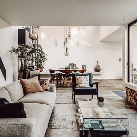 Stoere bungalow rondom patio, Amsterdam