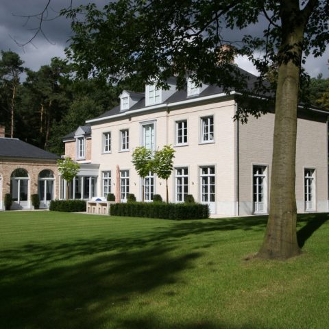 Villa Chapels
