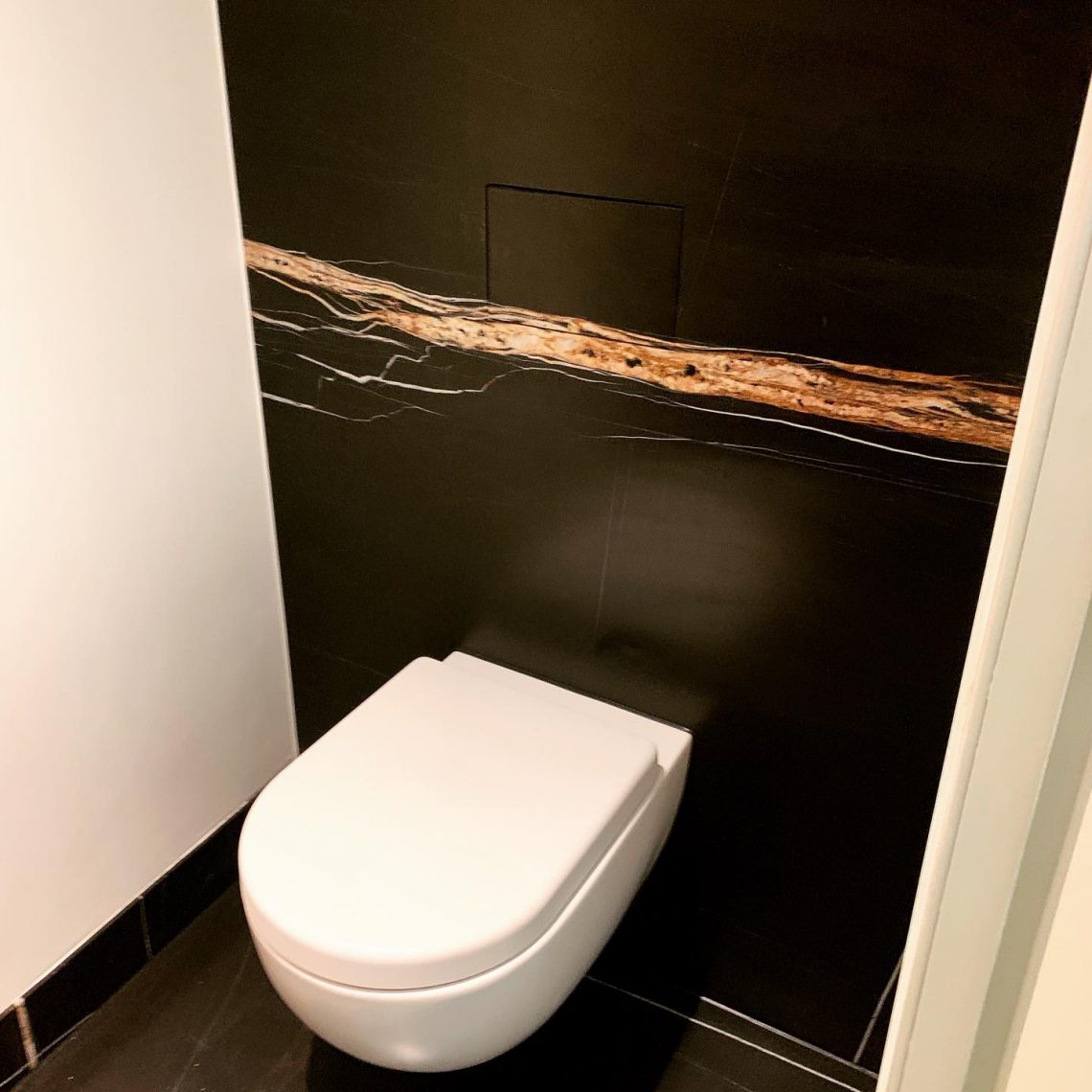 De ‘Invisible touch’ brengt luxe en rust in uw toilet en badkamer