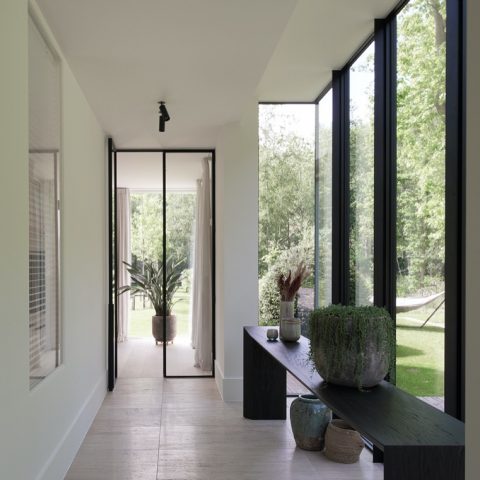 Klassieke witte villa Oostkamp