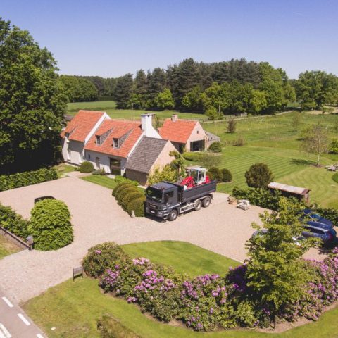 Country garden in Heist-op-den-Berg