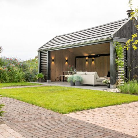 Modern garden room in Nijeveen