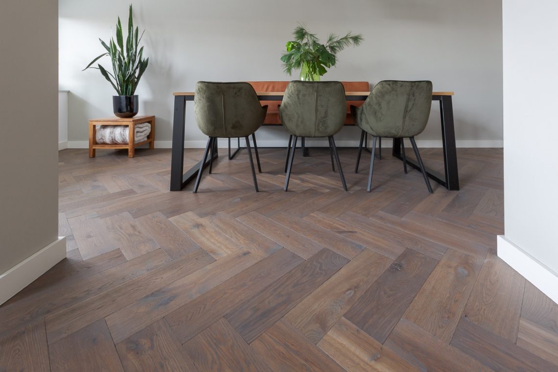 Meet the most luxurious oak herringbone floor