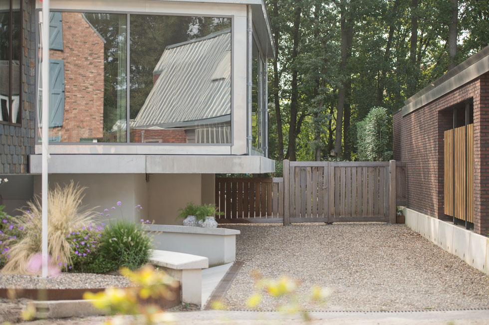Luxe hek bij oprijlaan,Tuin, Buitenshuis, Natuur, Onderdak, Gebouw, Huisvesting, Veranda, Plant, Gras, Stedelijk, Luxe, Design, Exclusief, Modern, Maatwerk, Bijzondere, Mooie