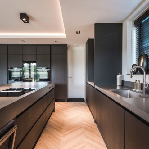 Markante jaren-30-villa, Alblasserdam