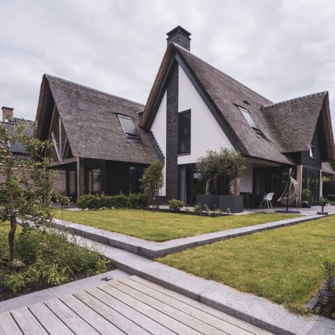 Rural villa with oak truss, Schoonhoven